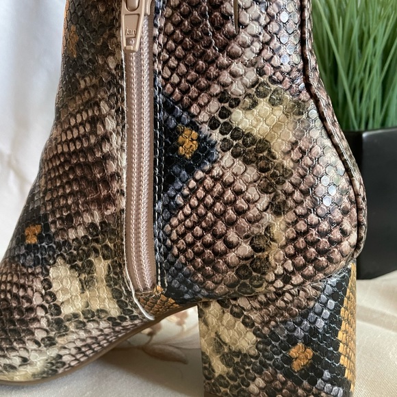 Women’s Booties, Size 6, George, Multicoloured snakeskin pattern - Picture 9 of 11